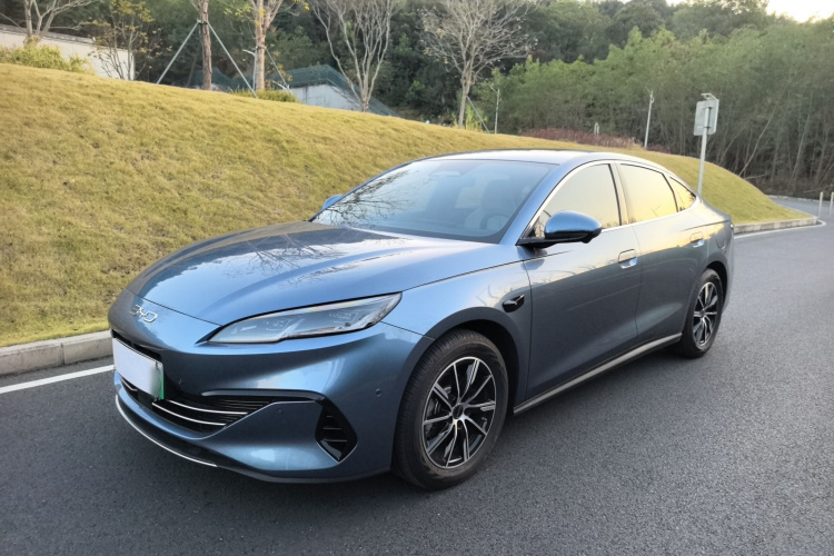 BYD Seal 06 New Energy 2025 car image #2