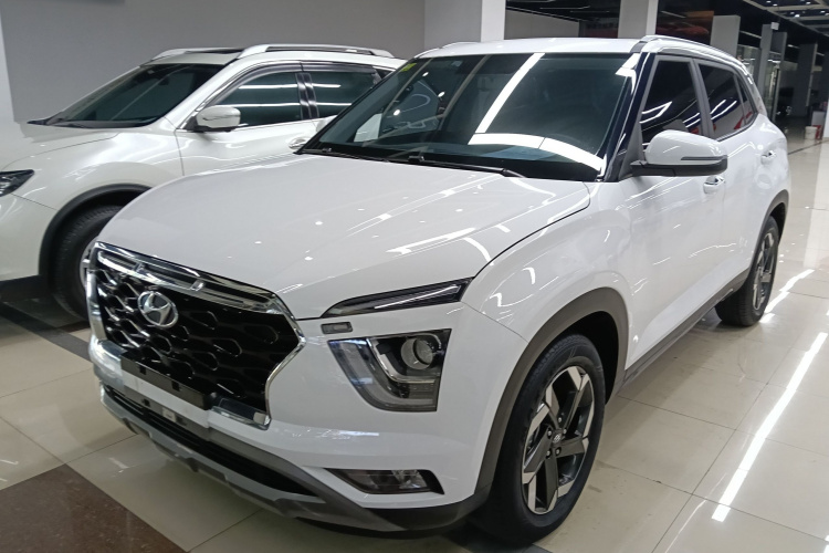 Hyundai ix25 2020 #2 Hyundai ix25 2020 car image #2