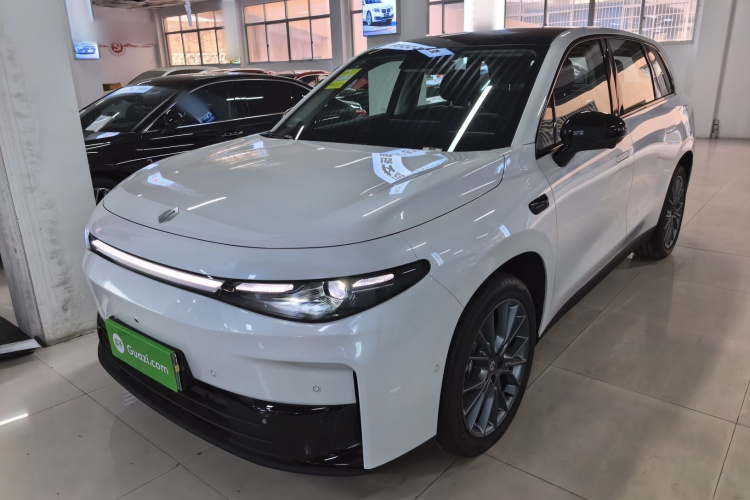 零跑汽车 零跑C10 2025 汽车图片 #2