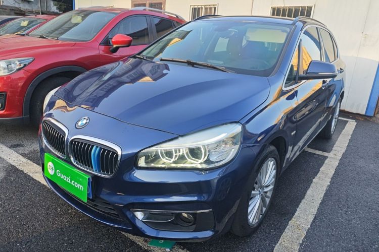 BMW 2 Series Tourer 2017 car image #2