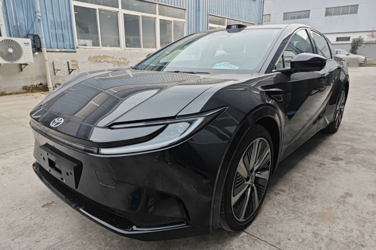 Toyota bZ5 2025 #2 Toyota bZ5 2025 car image #2