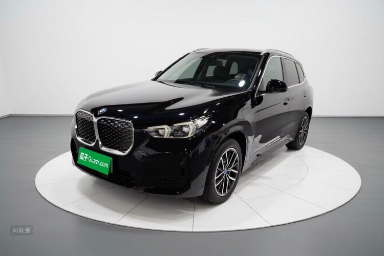 BMW iX1 2024 car image #2