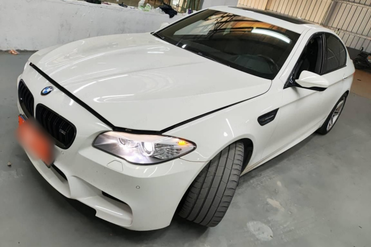 BMW M5 2015 #2 BMW M5 2015 صورة سيارة #2