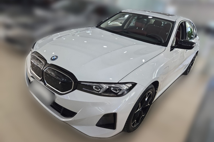 BMW i3 2024 car image #2