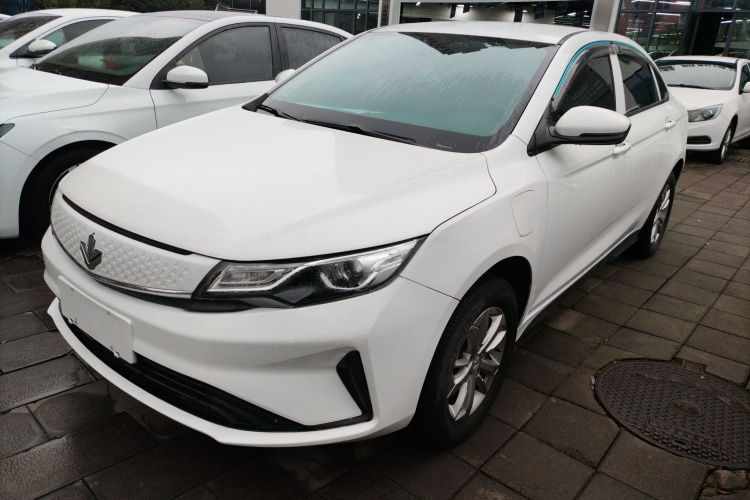 睿蓝汽车 枫叶60s 2024 汽车图片 #2