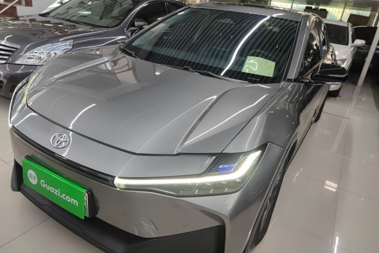 Toyota bZ3 2023 #2 Toyota bZ3 2023 imagen de coche #2