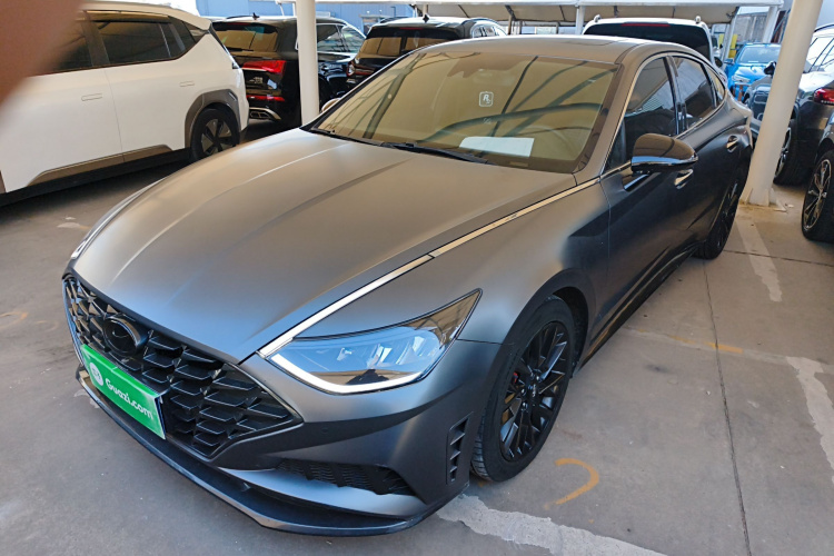 Hyundai Sonata 2023 car image #2