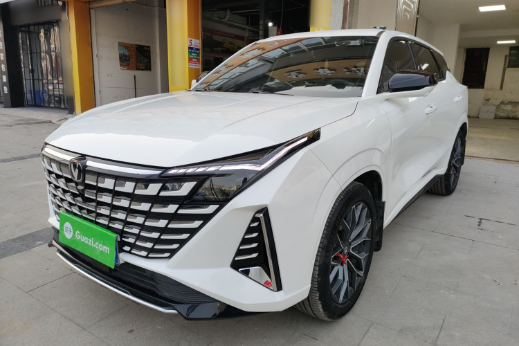 Changan UNI-Z 2025 #2 Changan UNI-Z 2025 car image #2