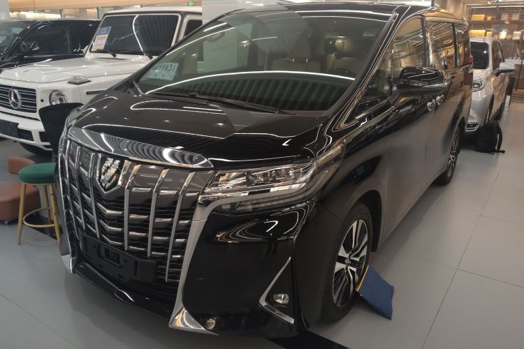 Toyota Alphard 2019 #2 Toyota Alphard 2019 car image #2
