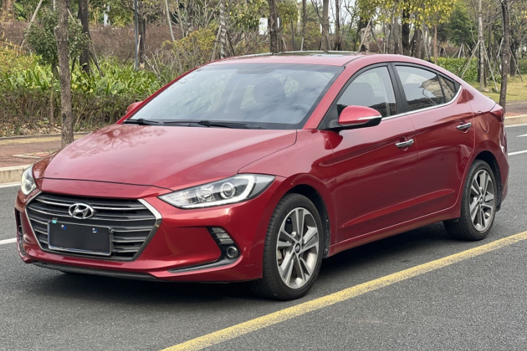 Hyundai Elantra AD 2019 car image #2