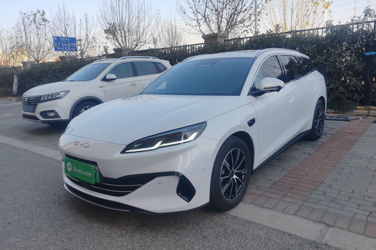 BYD Seal 06 DM-i 2025 car image #2