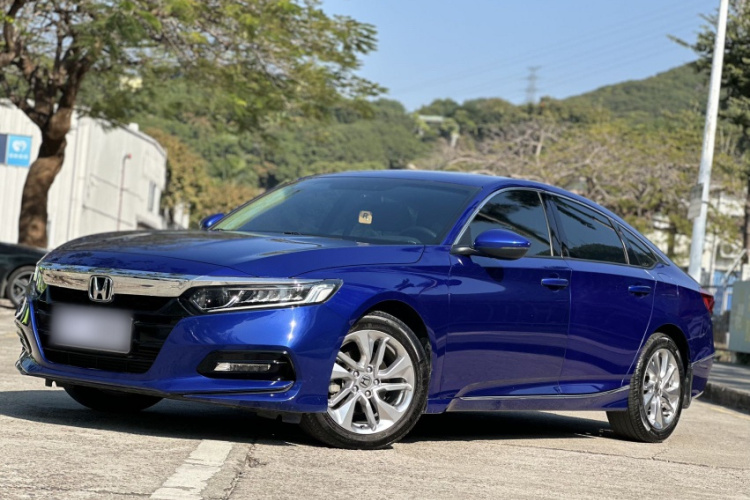 Honda Accord 2019 car image #2