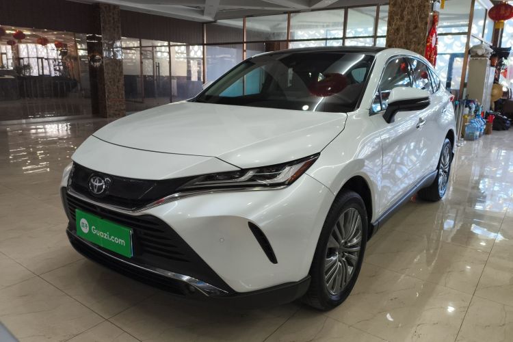 Toyota Harrier 2023 car image #2