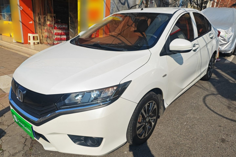 Honda Greiz 2017 صورة سيارة #2