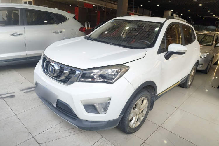 Changan CS15 2016 #2 Changan CS15 2016 car image #2