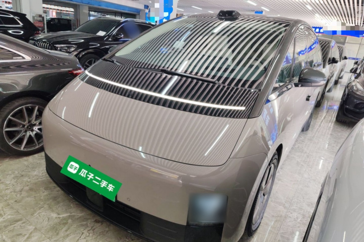 理想汽车 理想MEGA 2025 汽车图片 #2