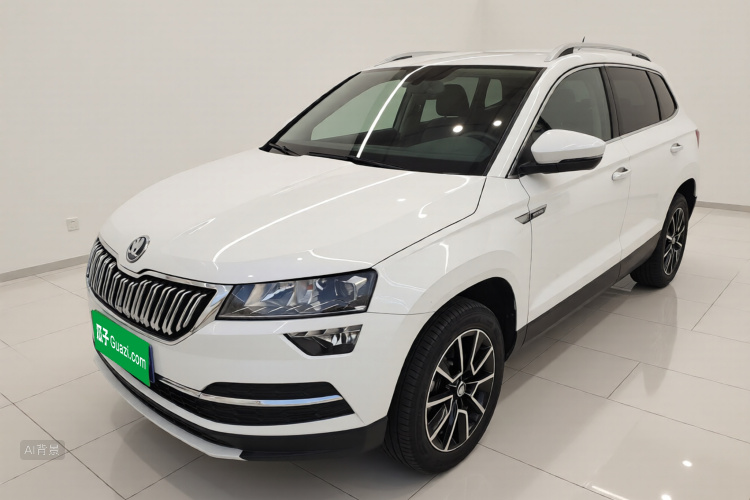 Skoda Karoq 2021 изображение автомобиля #2