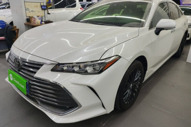 Toyota Avalon 2021 car image #2