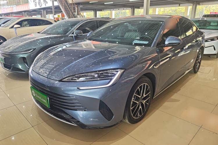 BYD Seal 07 DM-i 2025 car image #2