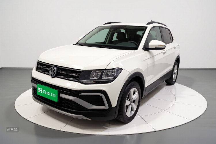 Volkswagen T-Cross 2020 car image #2