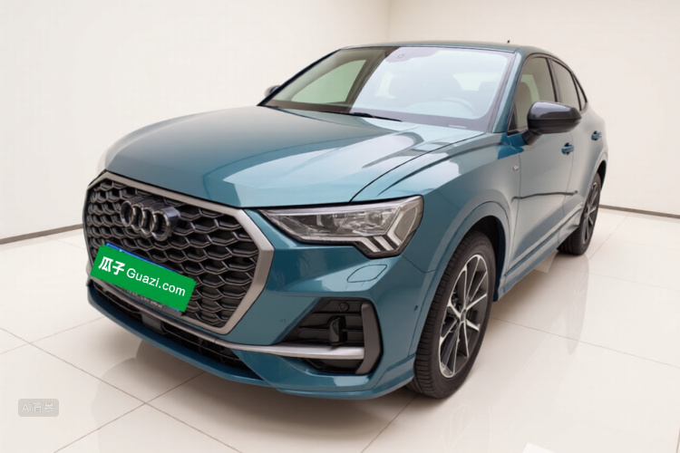 Audi Q3 Sportback 2023 car image #2