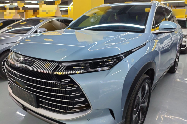 BYD Frigate 07 2023 #2 BYD Frigate 07 2023 car image #2