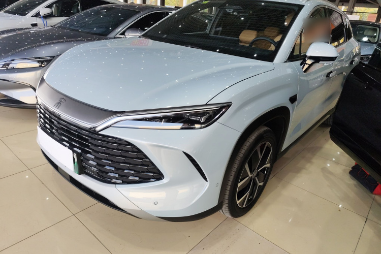 BYD SongL DM-i 2025 #2 BYD SongL DM-i 2025 car image #2