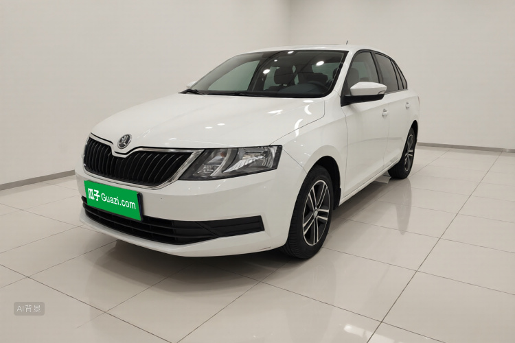 Skoda Rapid Spaceback 2017 car image #2