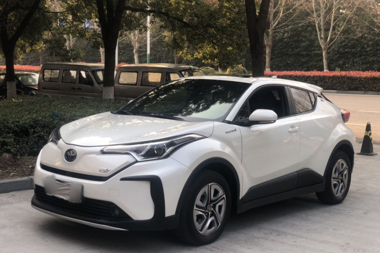 Toyota Izoa E 2020 imagen de coche #2