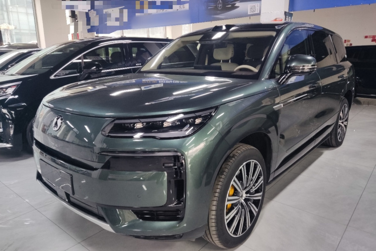 Denza N9 2025 #2 Denza N9 2025 car image #2