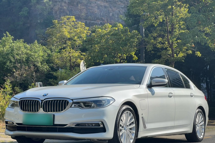 BMW 5 Series New Energy 2019 #2 BMW 5 Series New Energy 2019 car image #2
