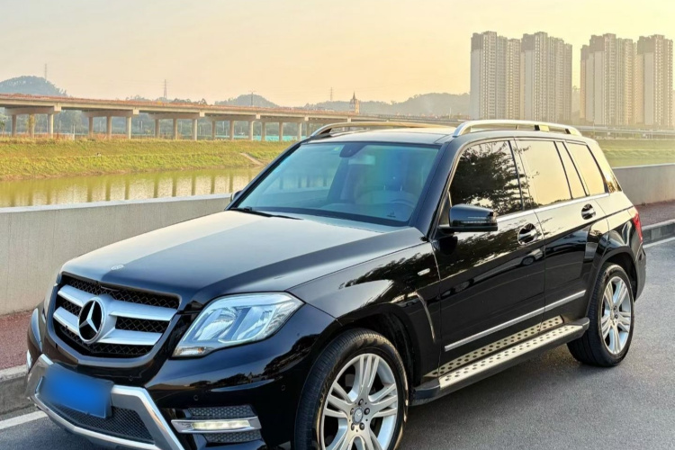 Mercedes-Benz GLK Class 2015 car image #2