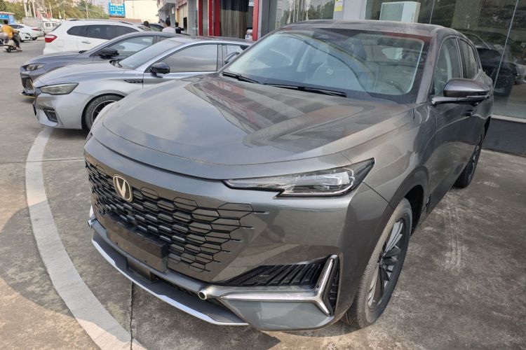 Changan UNI-K 2025 car image #2