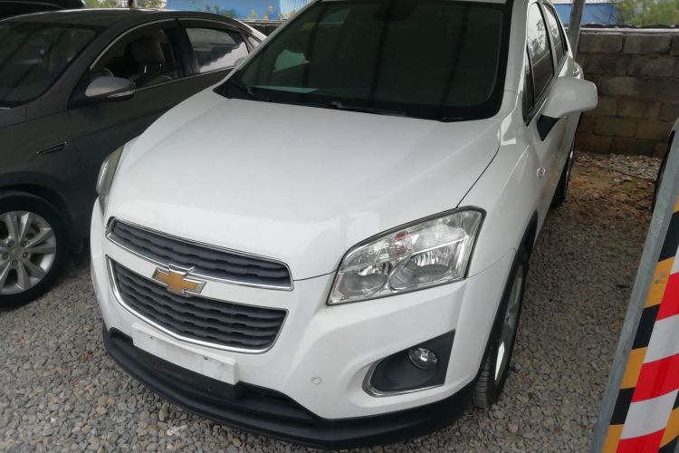 Chevrolet Tracker 2015 immagine di auto #2