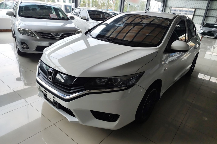 Honda Greiz 2016 صورة سيارة #2