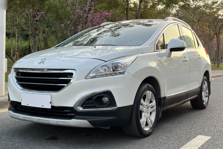 Peugeot 3008 2015 car image #2