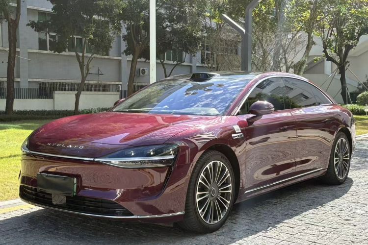 HongQi 2024 car image #2