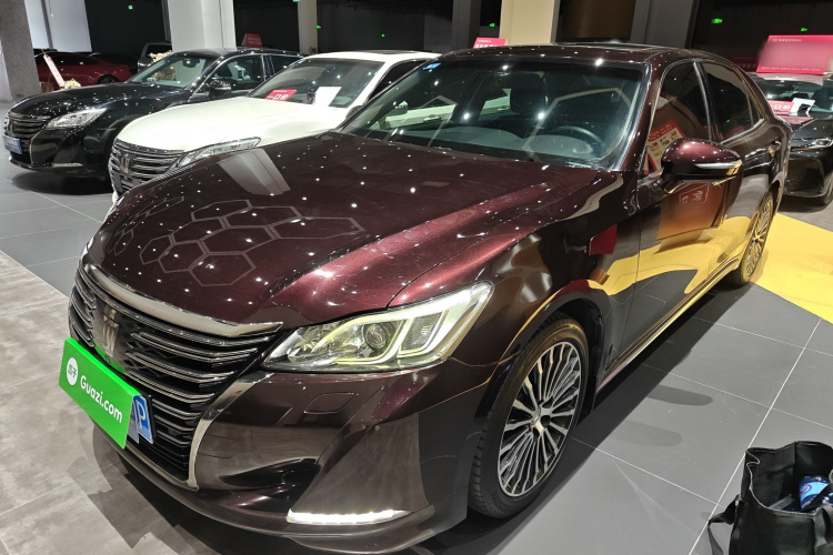 丰田 皇冠 2018 汽车图片 #2