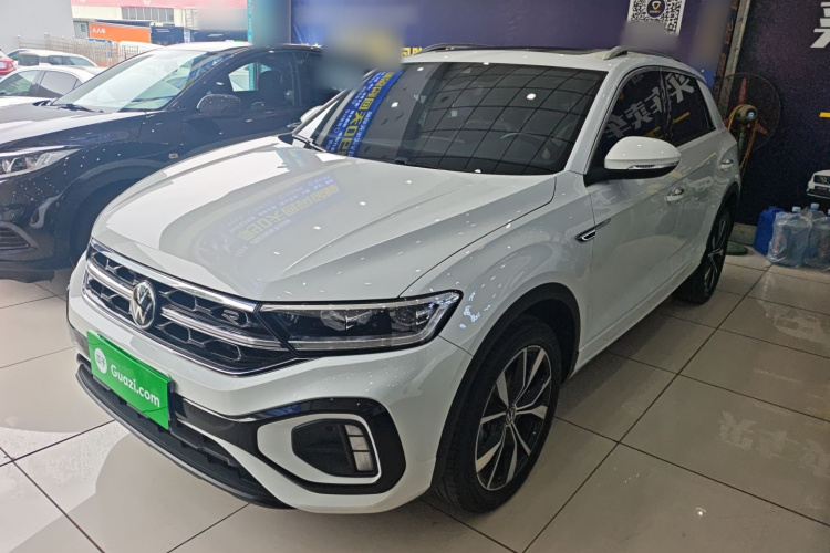 T-Roc 2023 car image #2