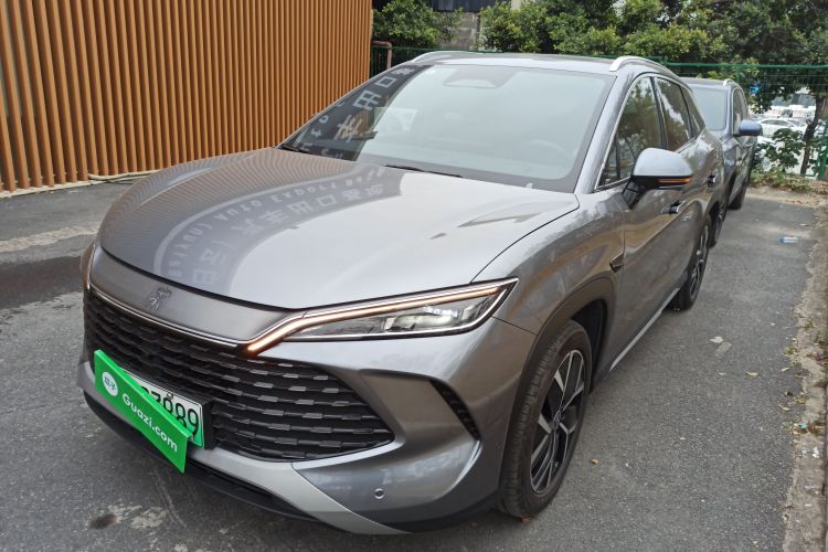 BYD SongL DM-i 2025 #2 BYD SongL DM-i 2025 car image #2