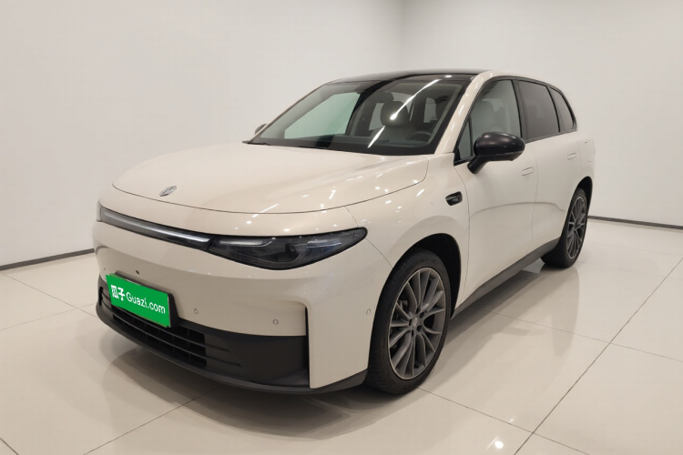 零跑汽车 零跑C10 2024 汽车图片 #2