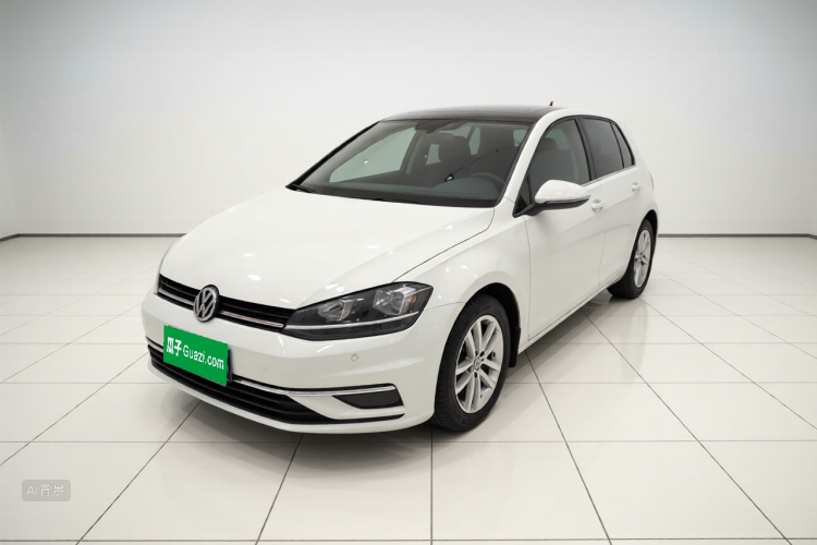 Volkswagen Golf 2018 car image #2