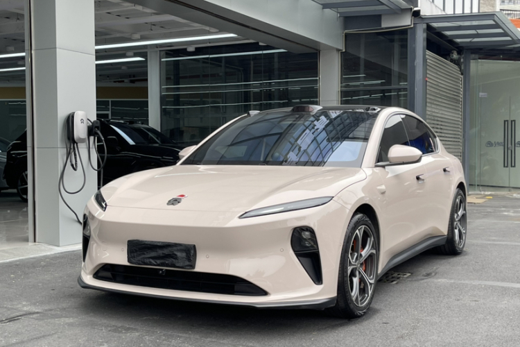 蔚来 蔚来ET5 2023 汽车图片 #2