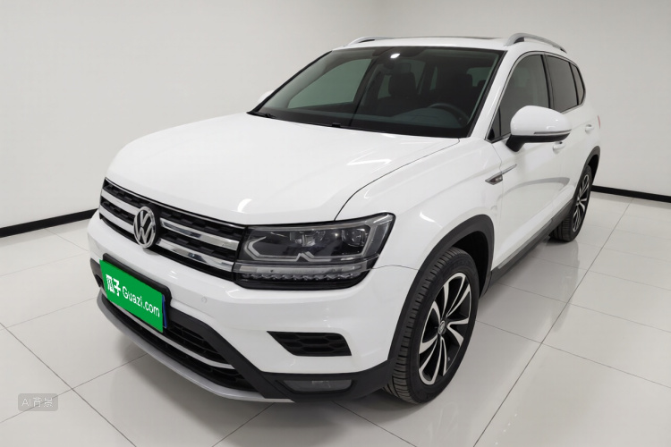 Volkswagen Tharu 2019 car image #2