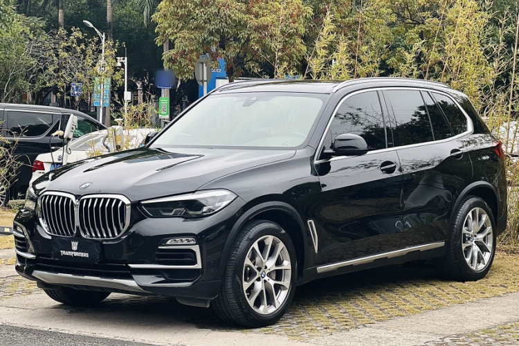 BMW X5 (Imported) 2022 car image #2