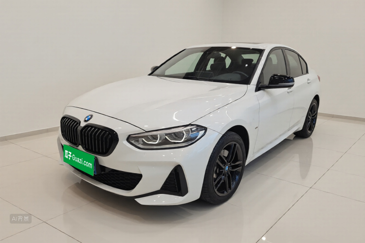 BMW 1 Series 2023 car image #2