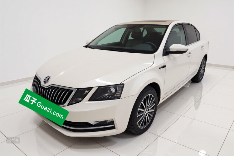 Skoda Octavia 2020 #2 Skoda Octavia 2020 car image #2