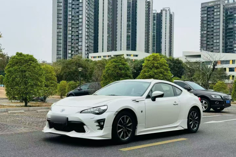 Toyota 86 2018 immagine di auto #2