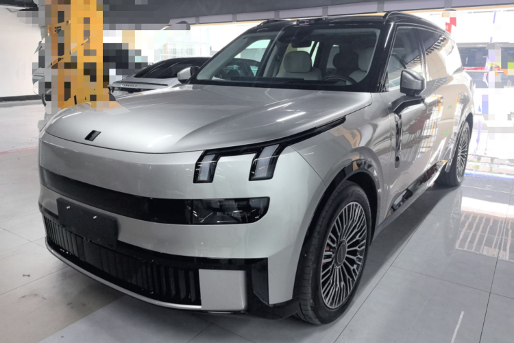 Lynk & Co 900 2025 #2 Lynk & Co 900 2025 car image #2