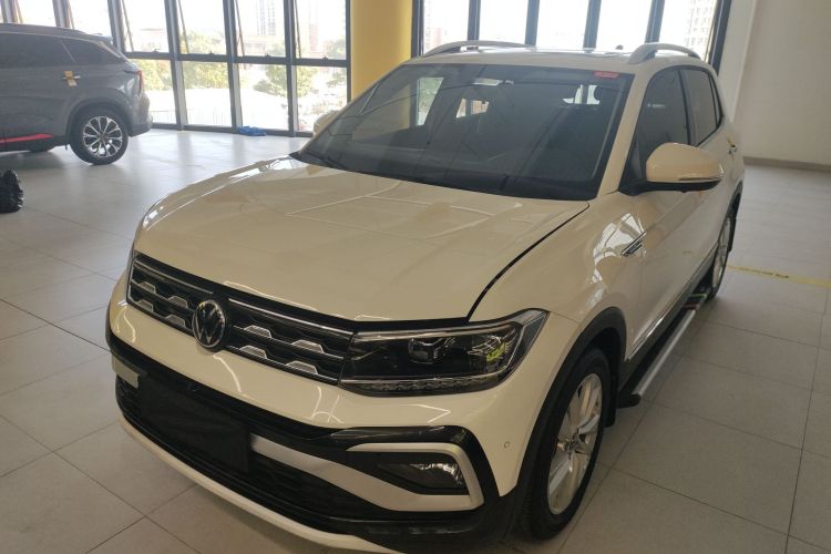 Volkswagen T-Cross 2021 car image #2